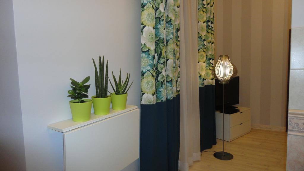 Ferienwohnung Apartament Chmielna BIS Warschau Zimmer foto